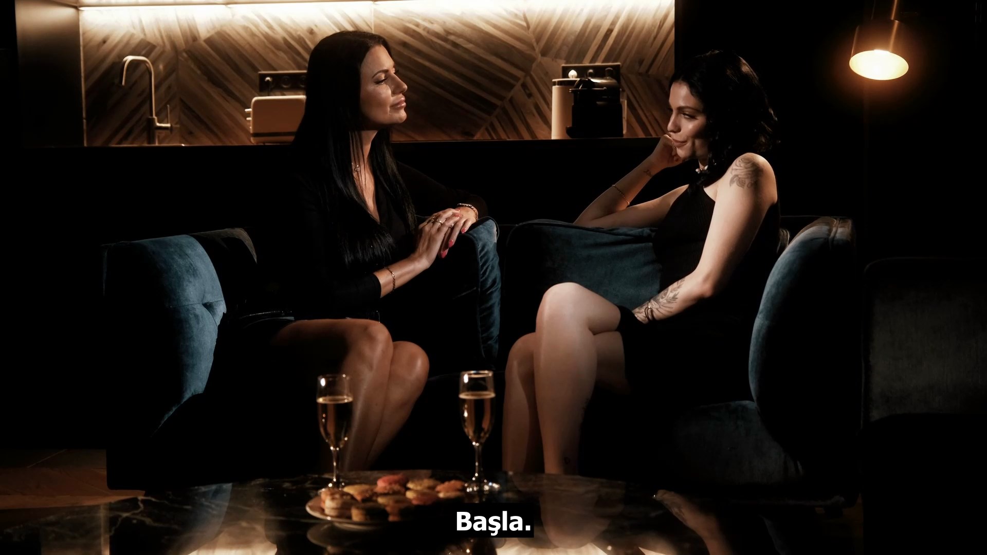 Tutku Dolu Kadınların Gece Azan Düşleri 1080p Erotik Film