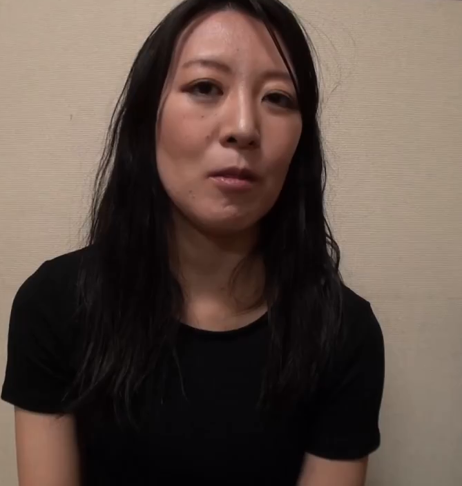 Japon Yaşlı Kadın Genç Erkek Etekli Erotik